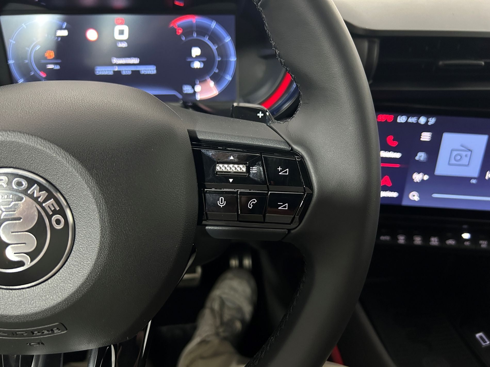 Junior 1.2 ibrida Speciale - Autoviemme